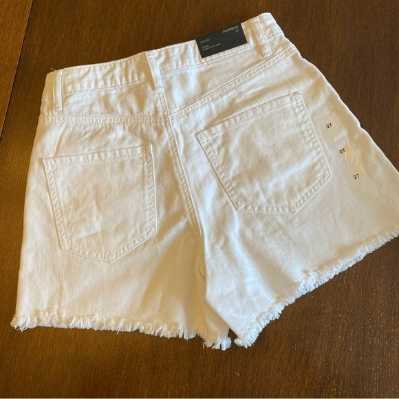 Numero Juniors Lou Lou High Rise Raw-Edge-Hem Denim Shorts White Size 27 - Picture 7 of 11